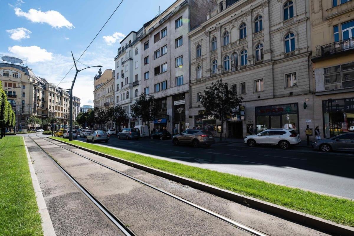 Charming Studio At Downtown Budapeste Exterior foto